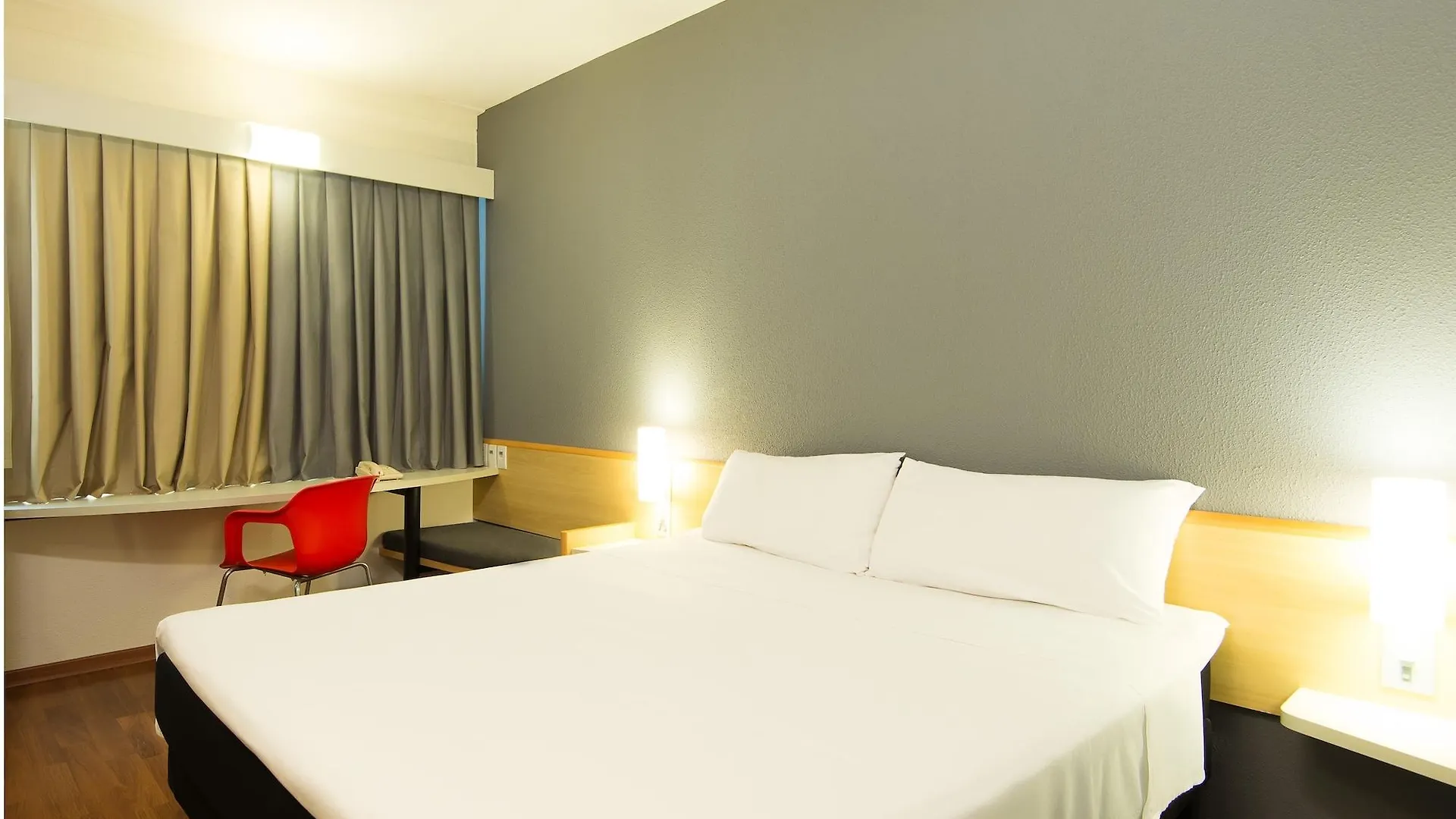 Ibis Sao Jose Dos Campos Dutra Hotel
